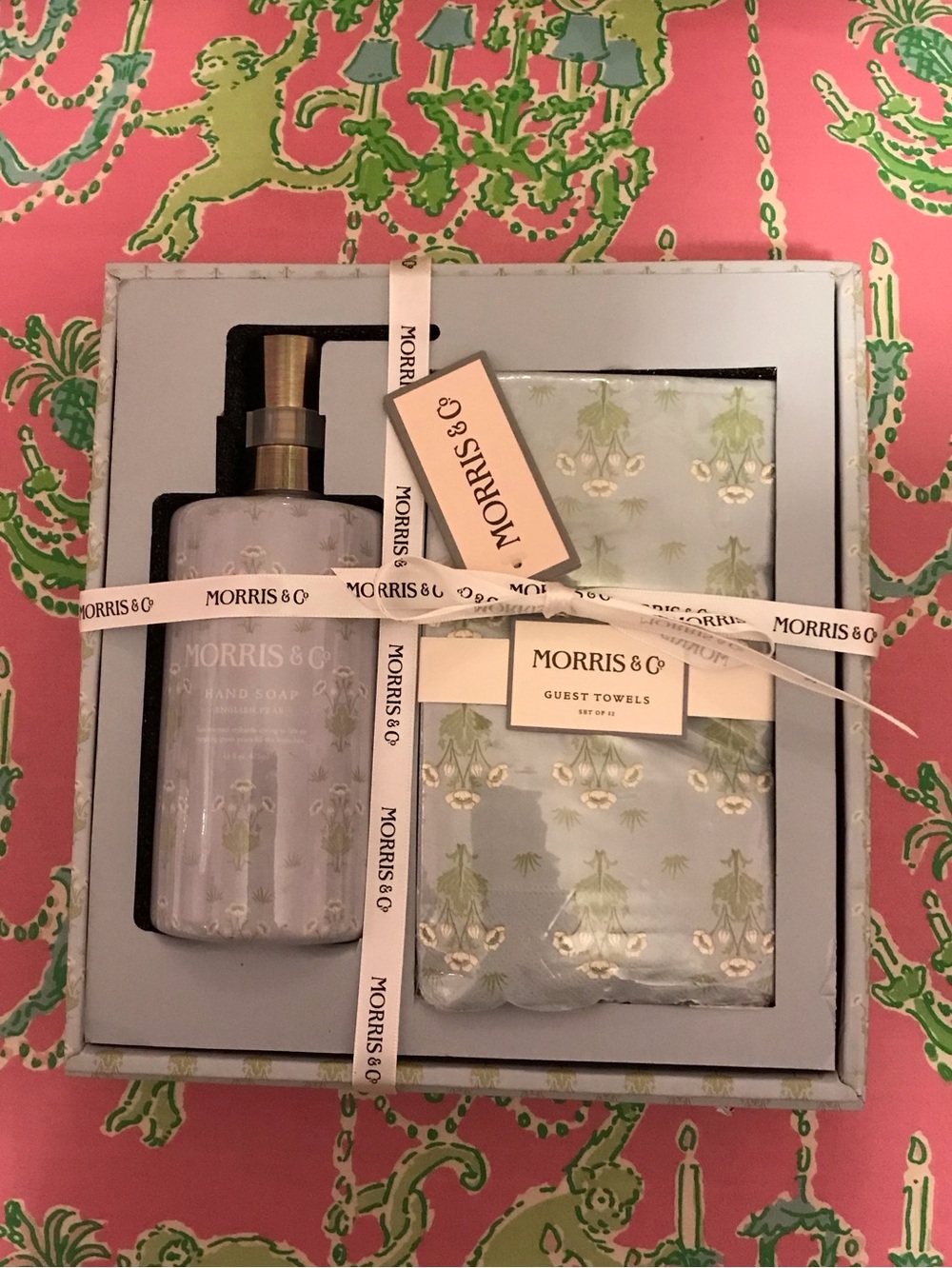 Morris & Co 2pc Meadow Sweet Glass Hand Soap And Towels Set